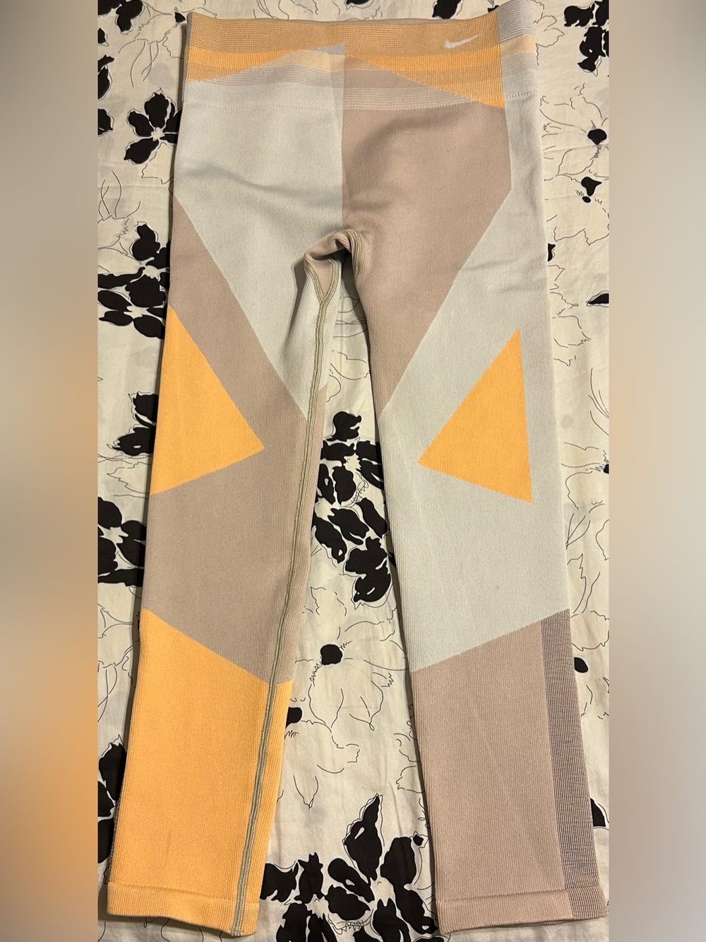 NikeDri-Fit  Geo-Block High-Rise Leggings in Beige, Cream & Yellow large